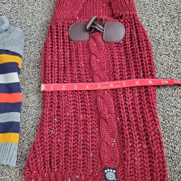 BUNDLE OF SMALL BREED DOG SWEATERS! - Picture 6 of 16